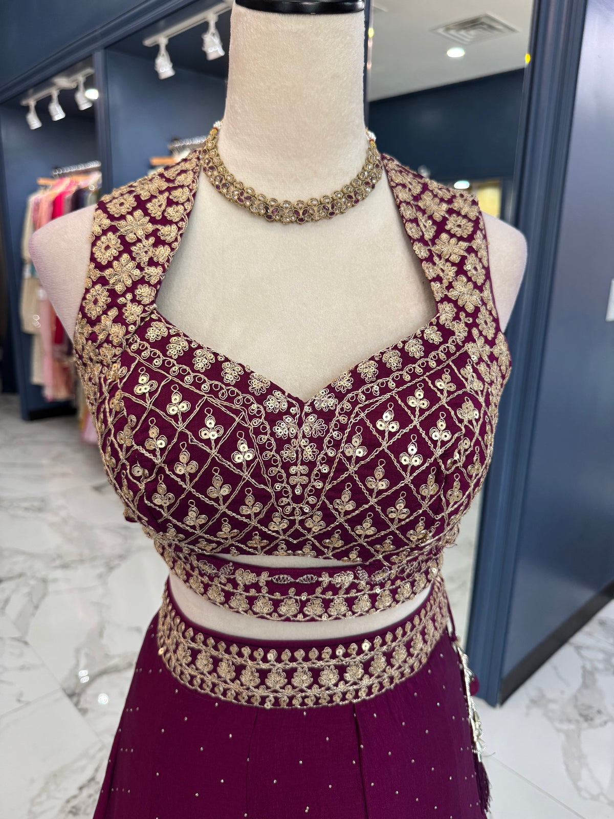 Vishwa Lehenga