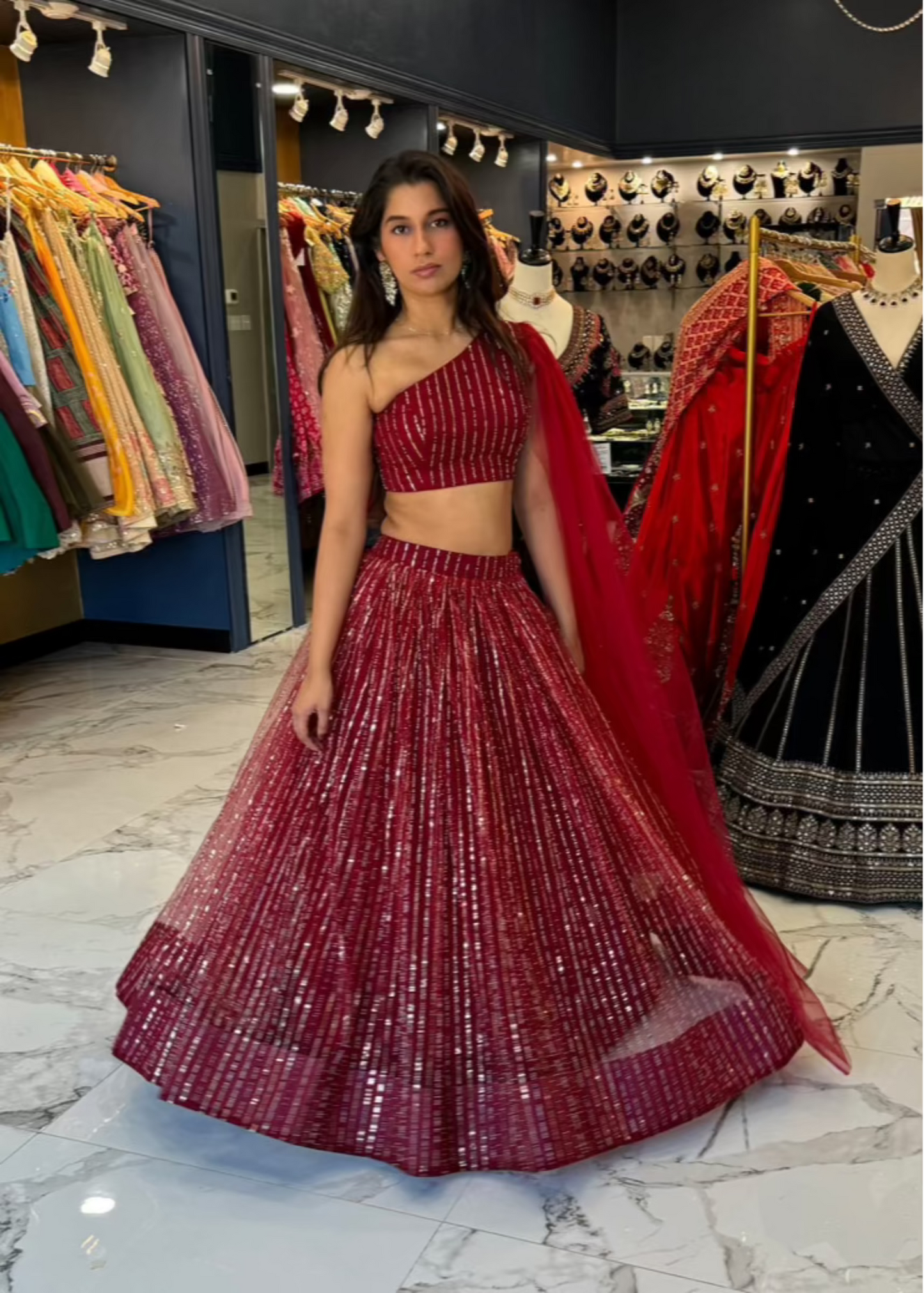 Anika Lehenga
