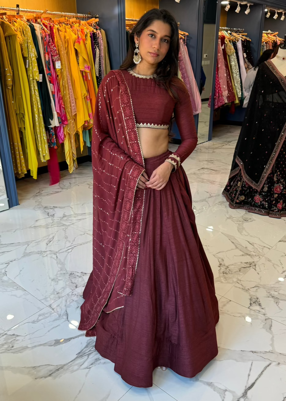 Eva Lehenga