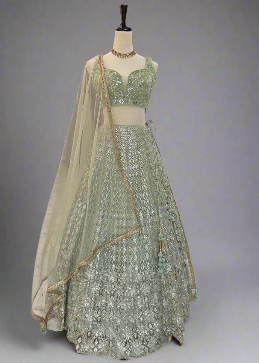 Avni Lehenga