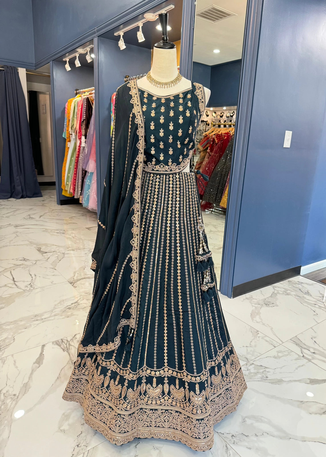 Lara Lehenga