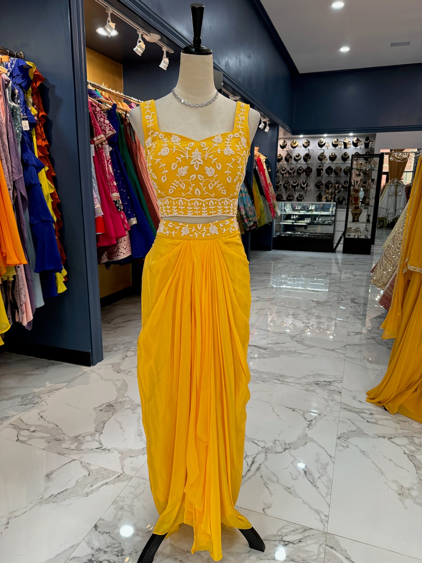 Saroj Set