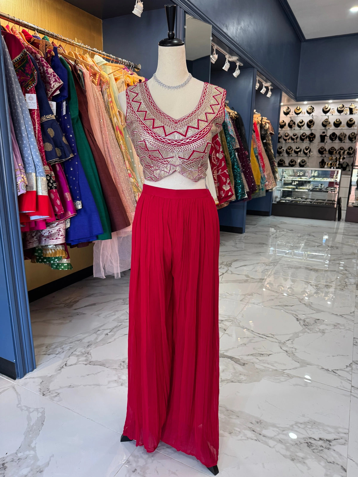 Rajvi Set