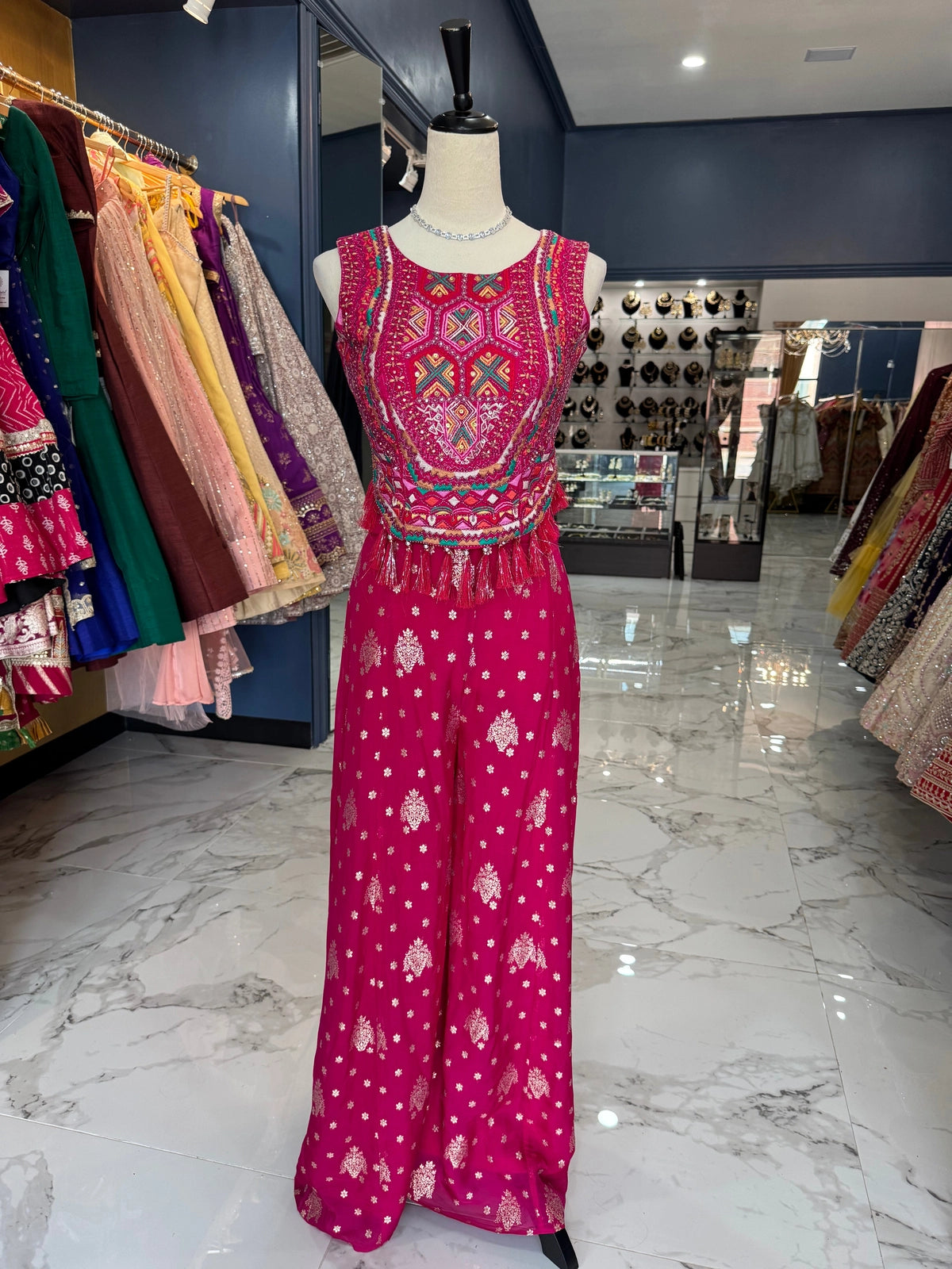 Tiya Set