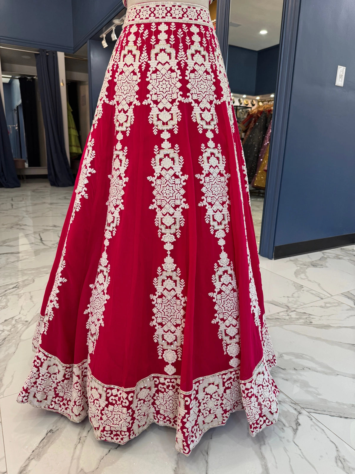 Nisha Lehenga
