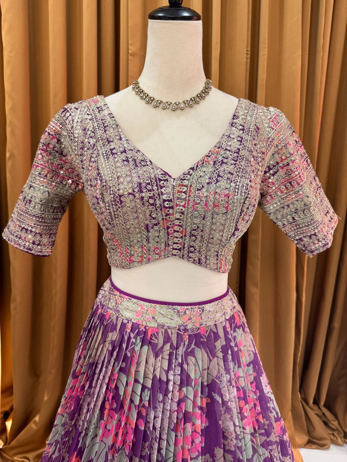 Ishaani Lehenga