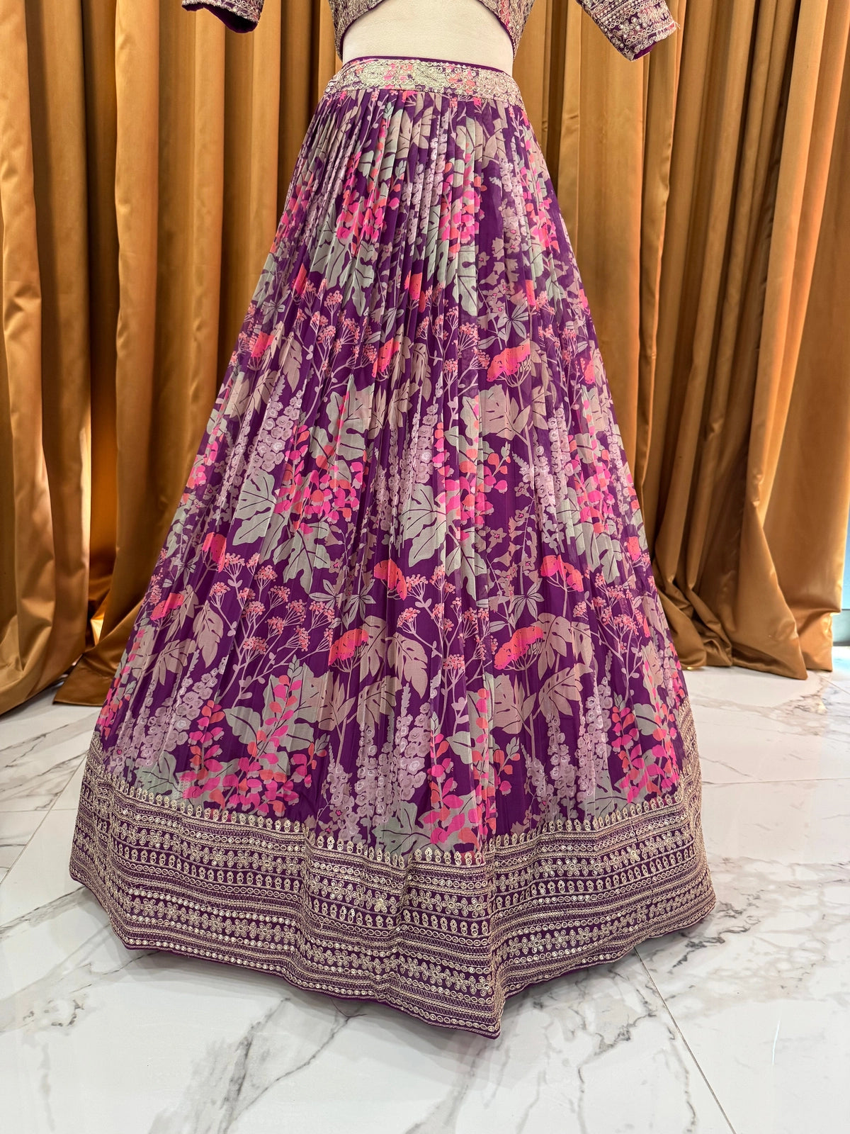 Ishaani Lehenga