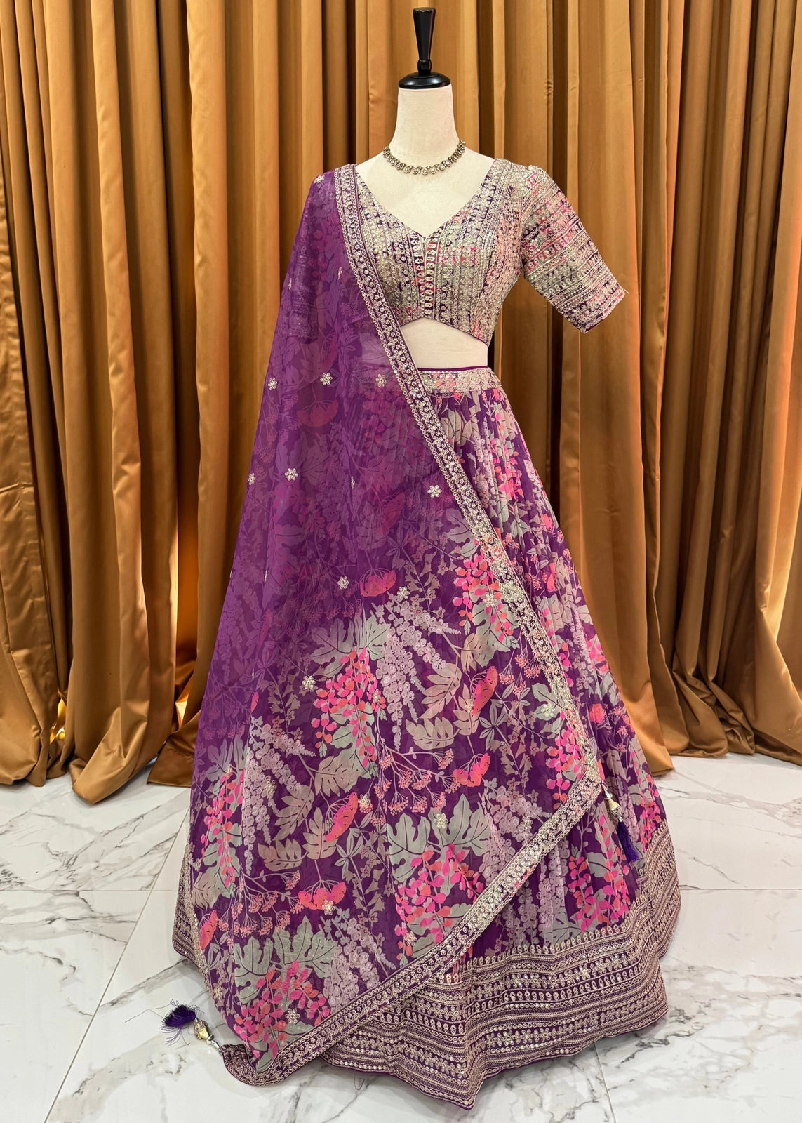Ishaani Lehenga