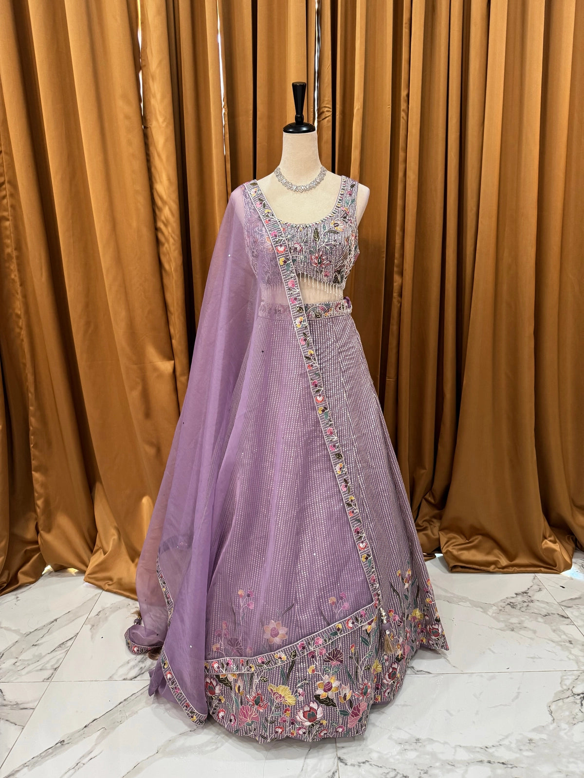Raha Lehenga