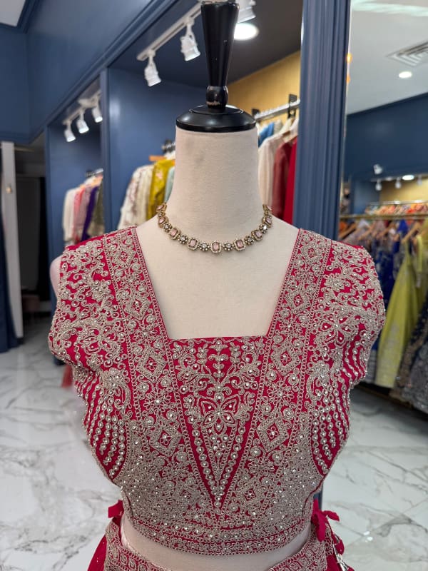 Amiksha Lehenga