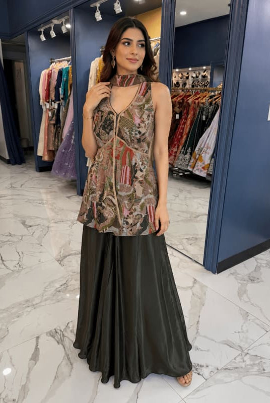 Benita Sharara Set
