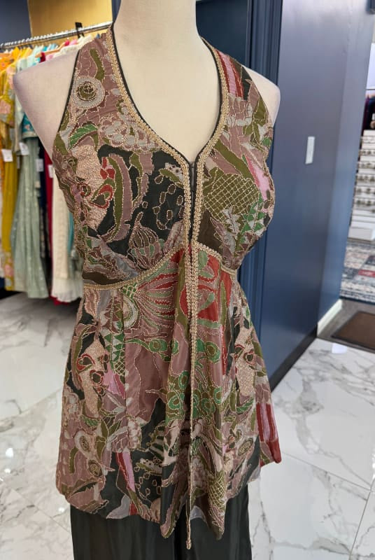 Benita Sharara Set