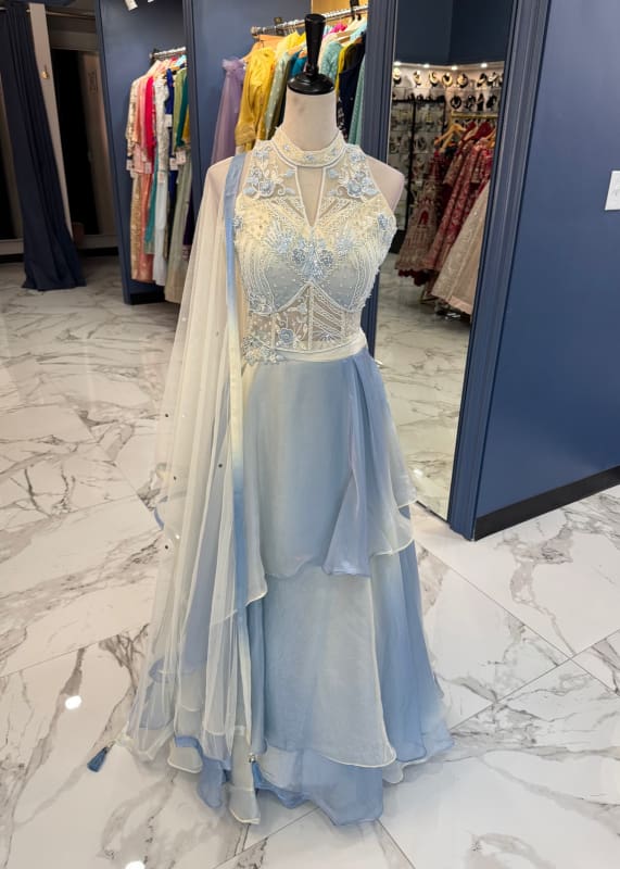 Stuti Lehenga