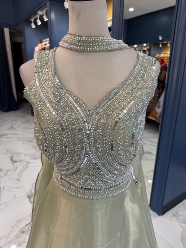 Tanishka Lehenga