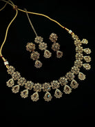 Gold Kundan set