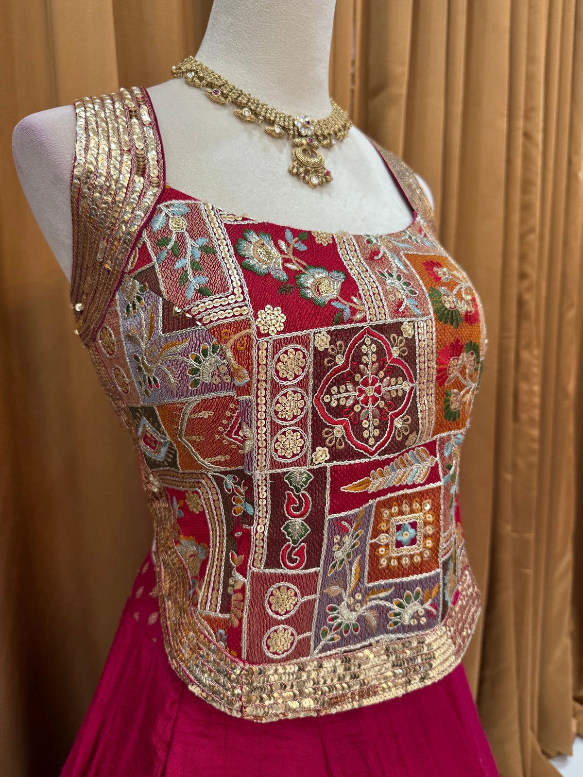 Dhwani Lehenga