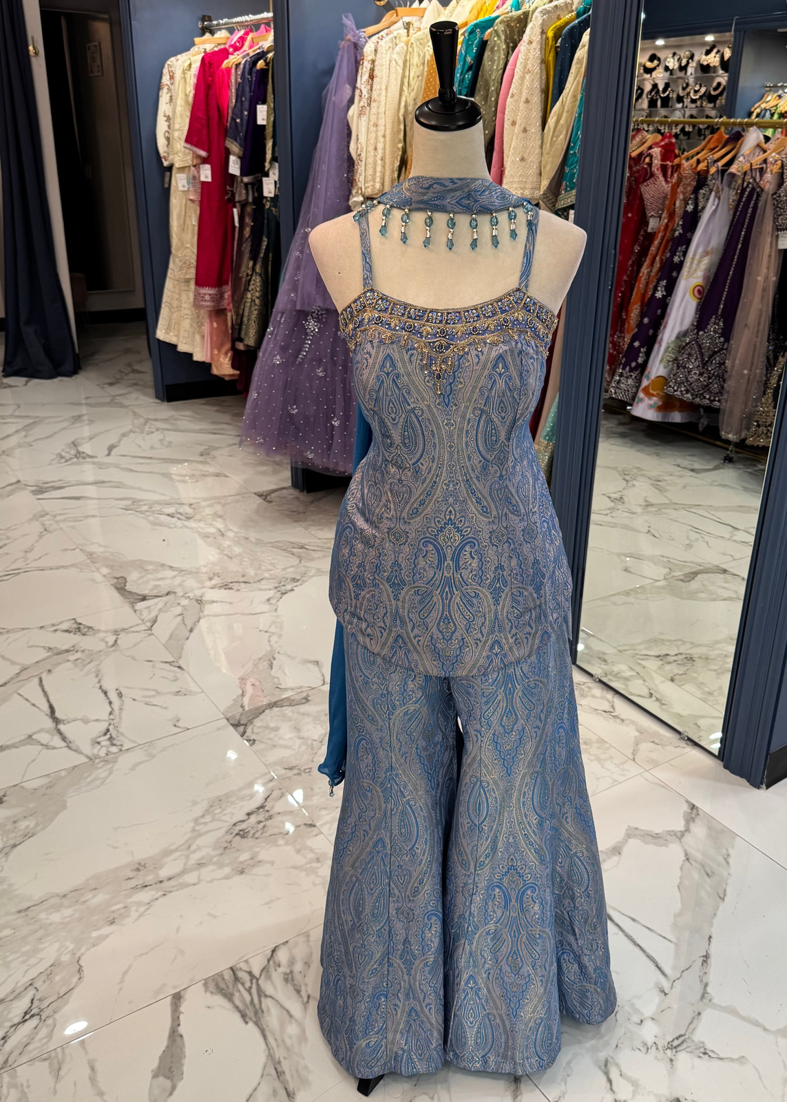 Manvi Sharara Set