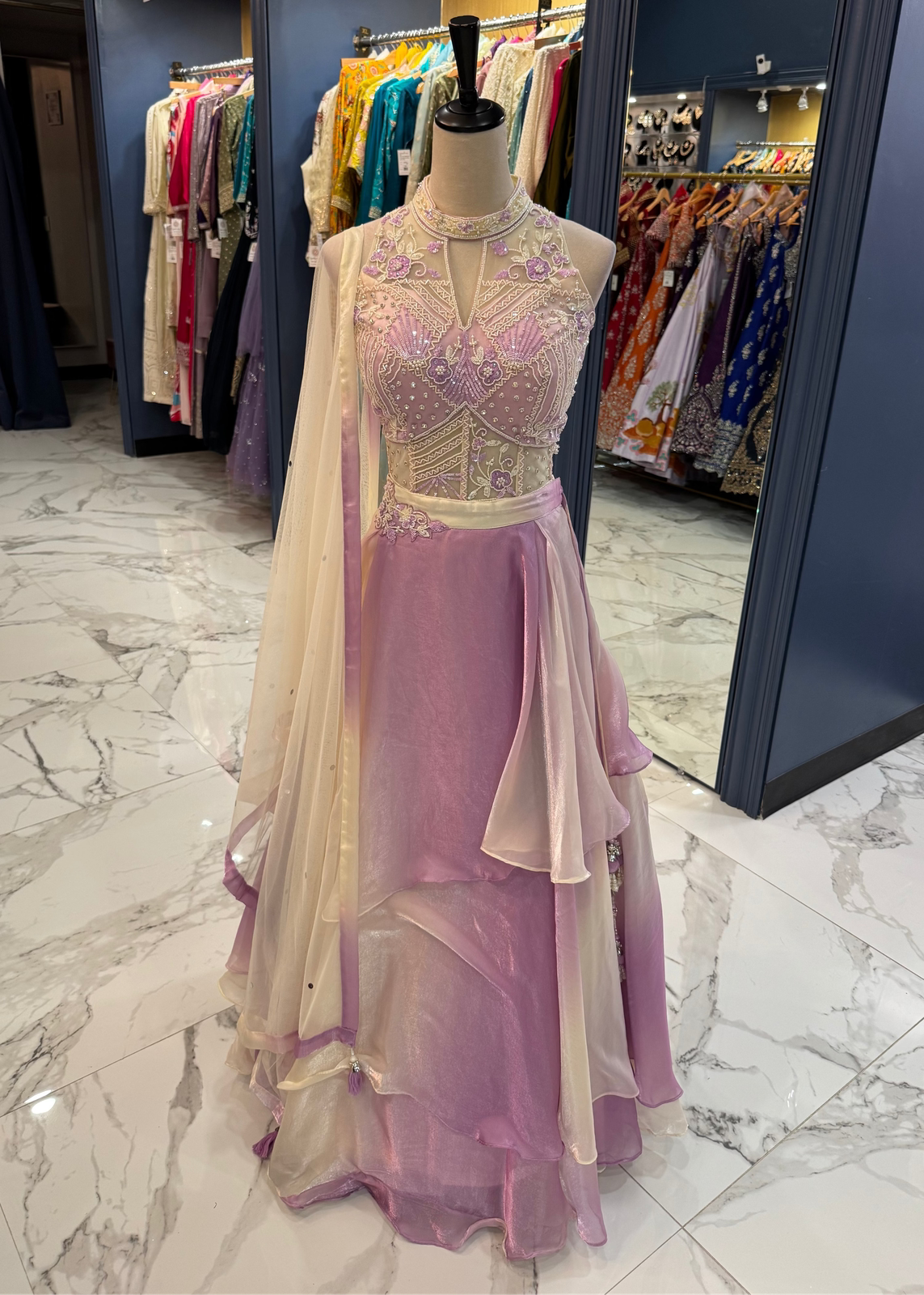 Stuti Lehenga