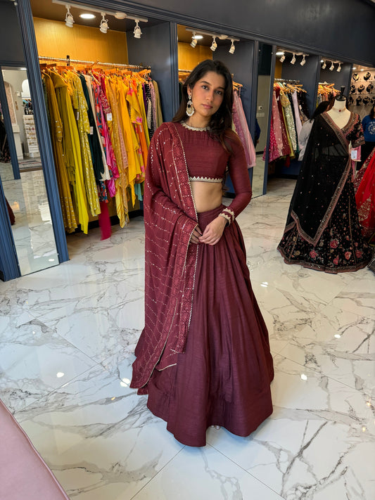 Eva Lehenga