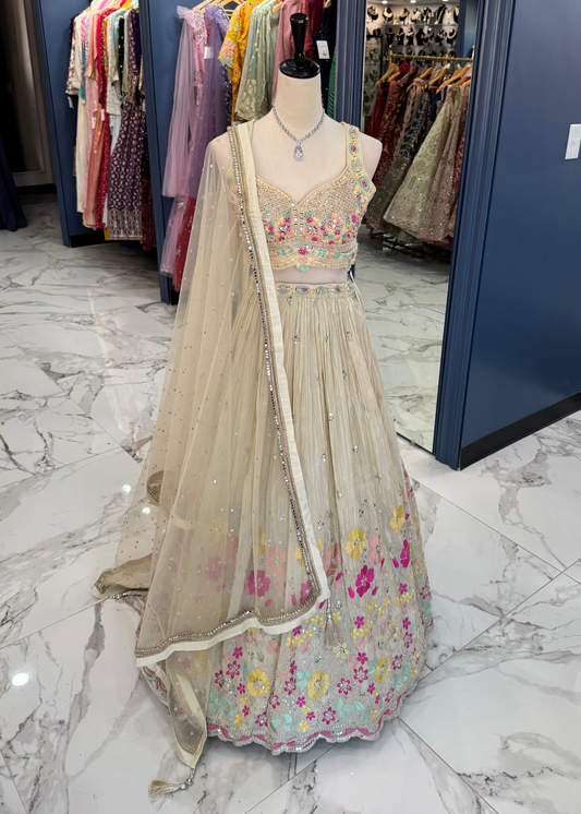 Mansi Lehenga