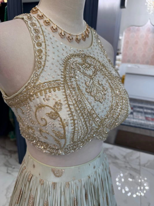 Drishti Lehenga