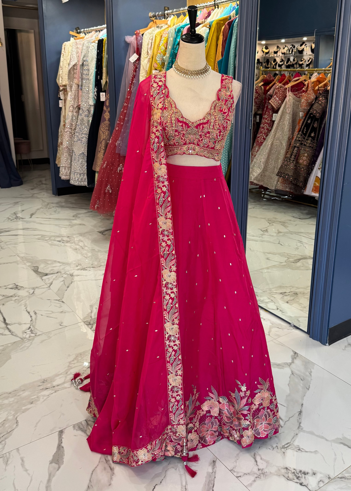 Roshni Lehenga