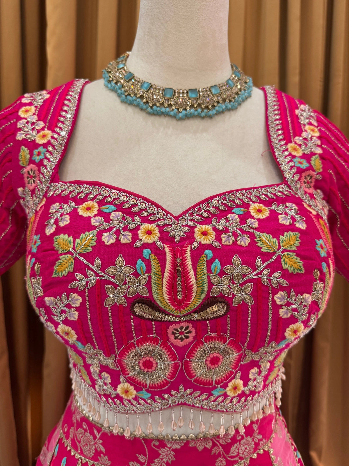 Komal Lehenga