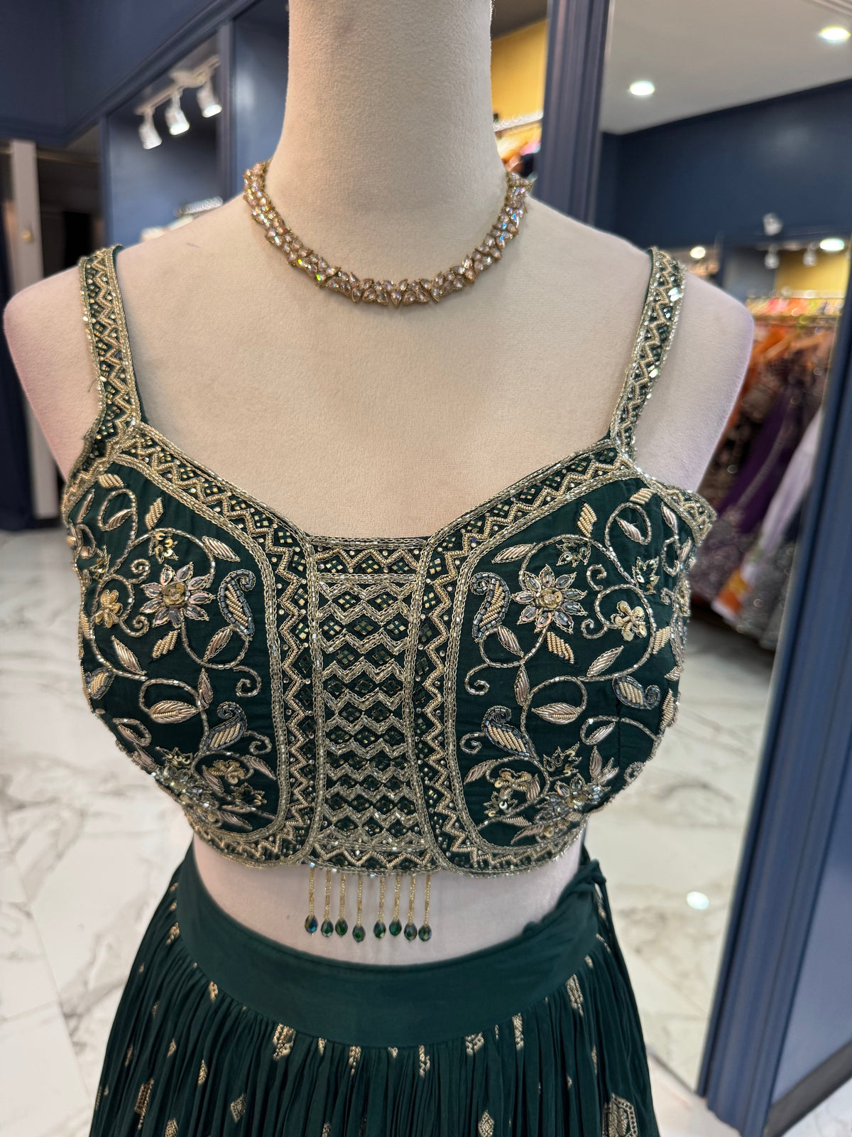 Eshvi Lehenga