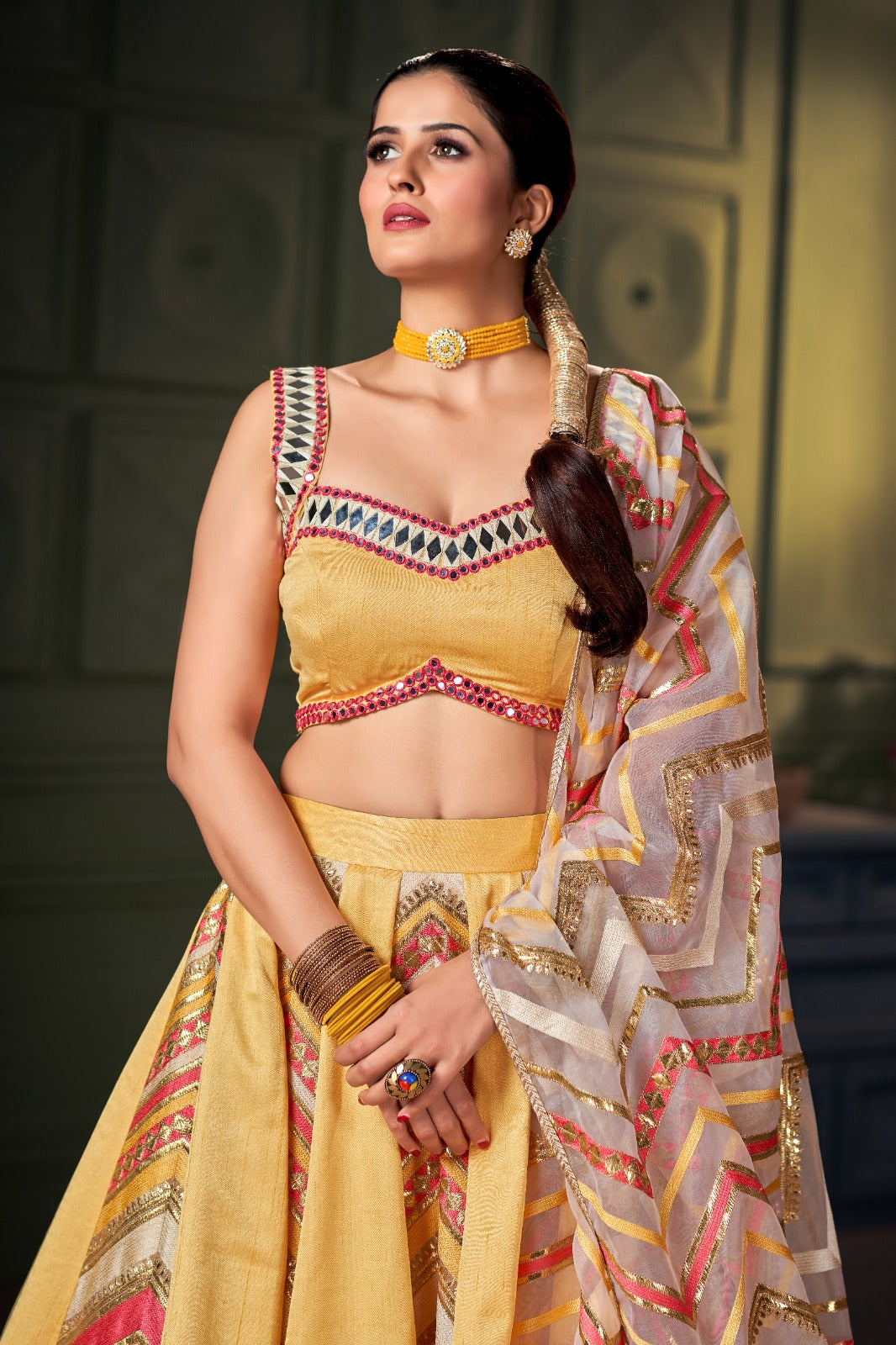 Neva Lehenga