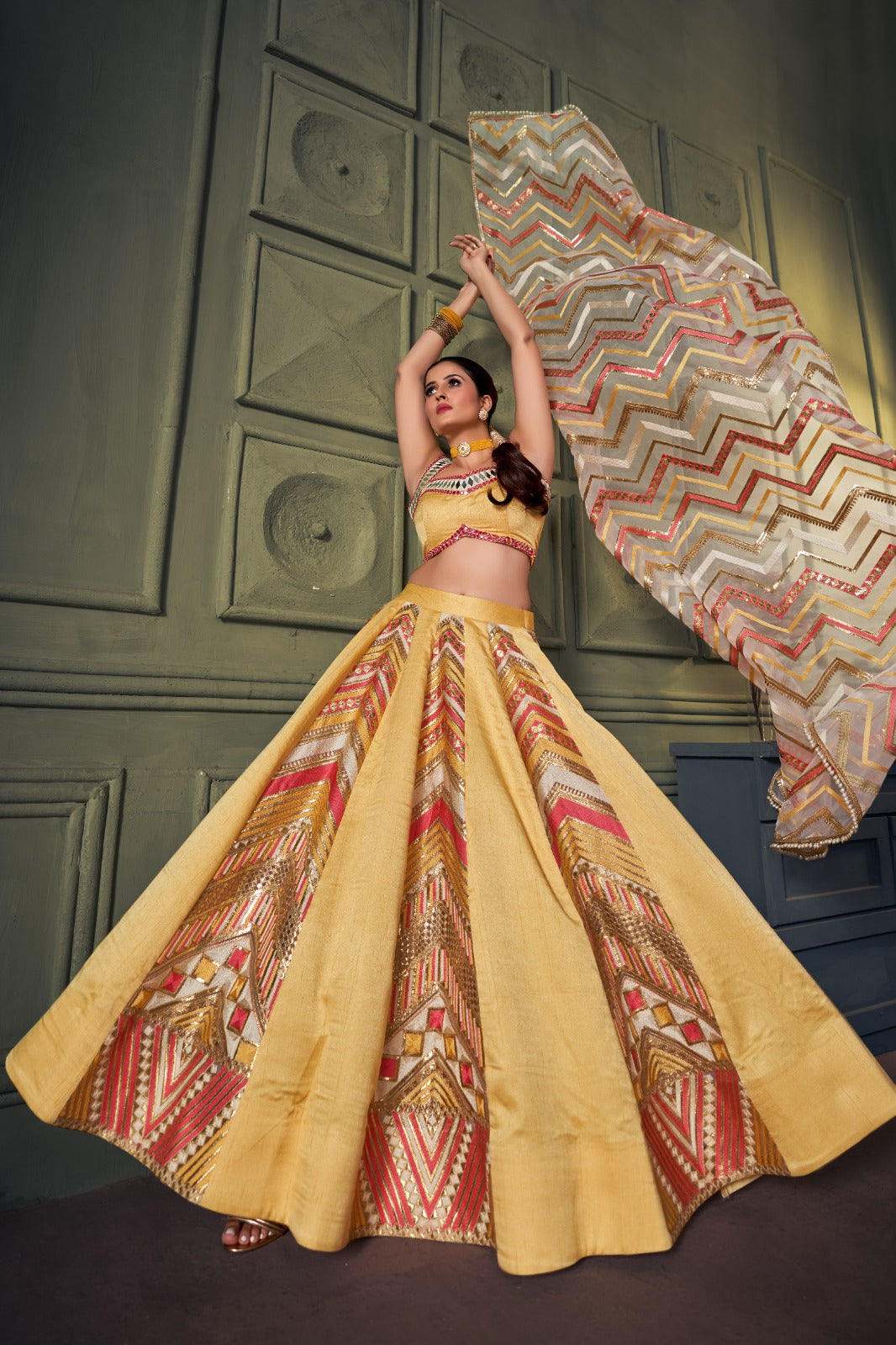 Neva Lehenga