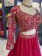 Anisha Lehenga