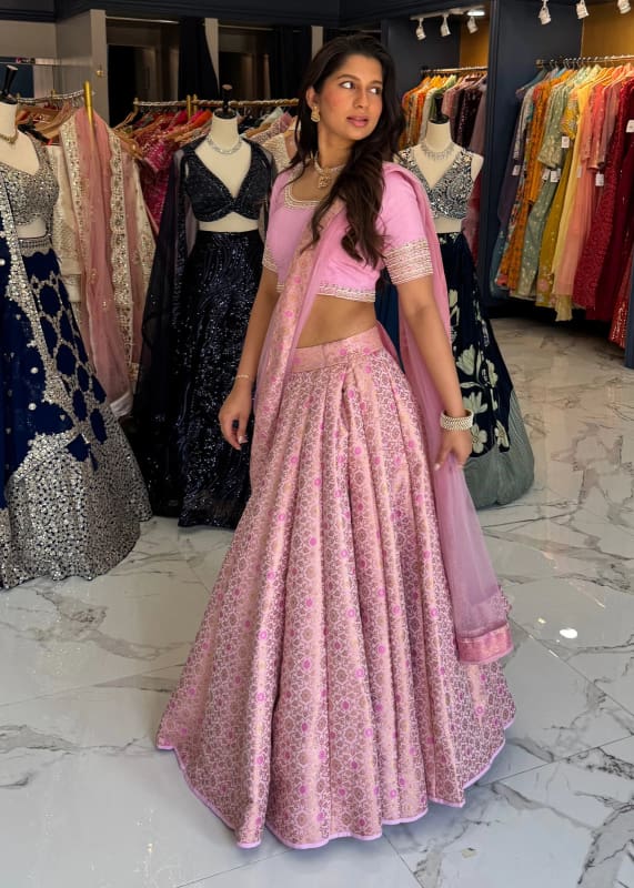 Lina Lehenga