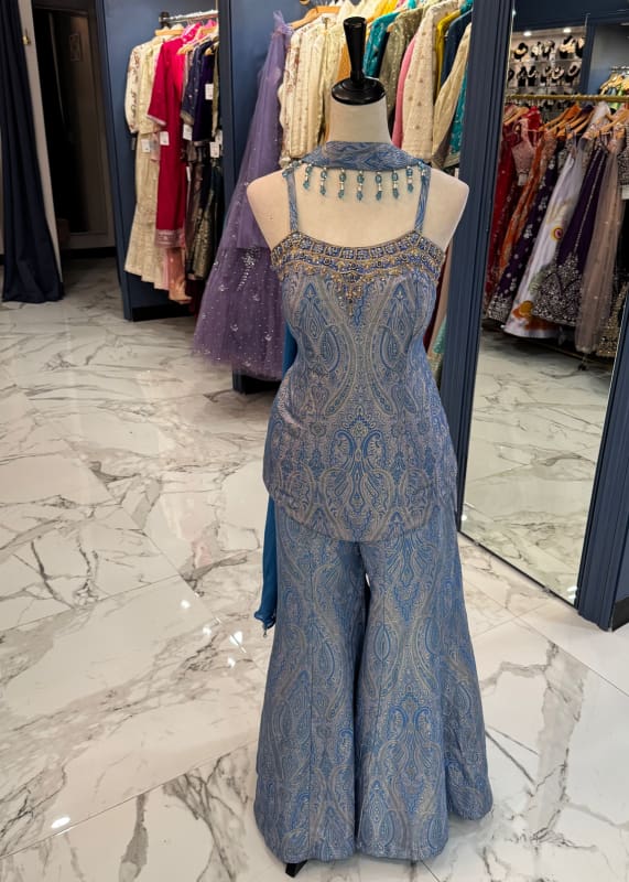 Manvi Sharara Set