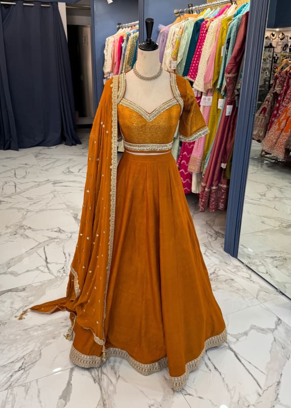 Mireya lehenga