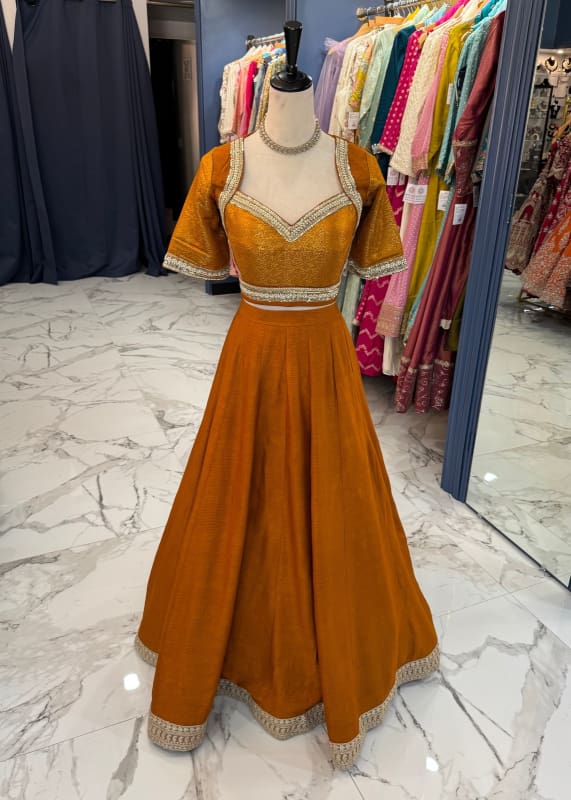 Mireya lehenga