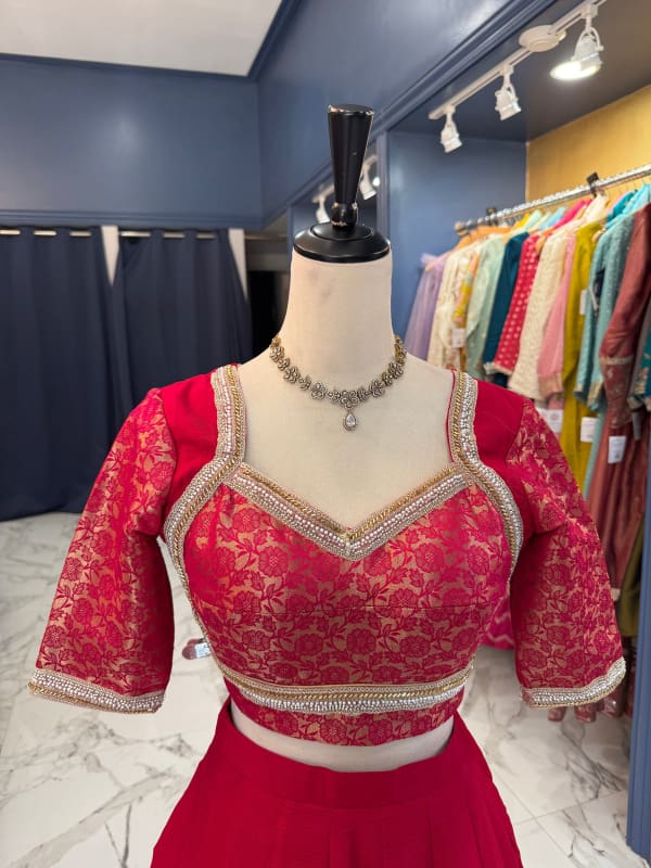 Mireya lehenga
