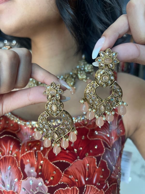 Peach stone set