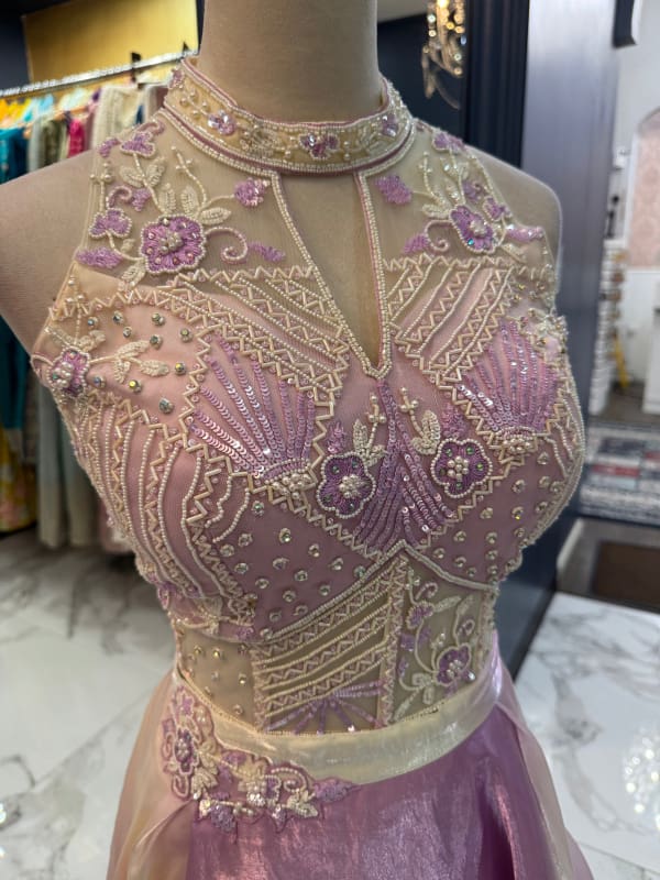 Stuti Lehenga