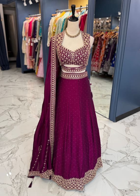 Vishwa Lehenga