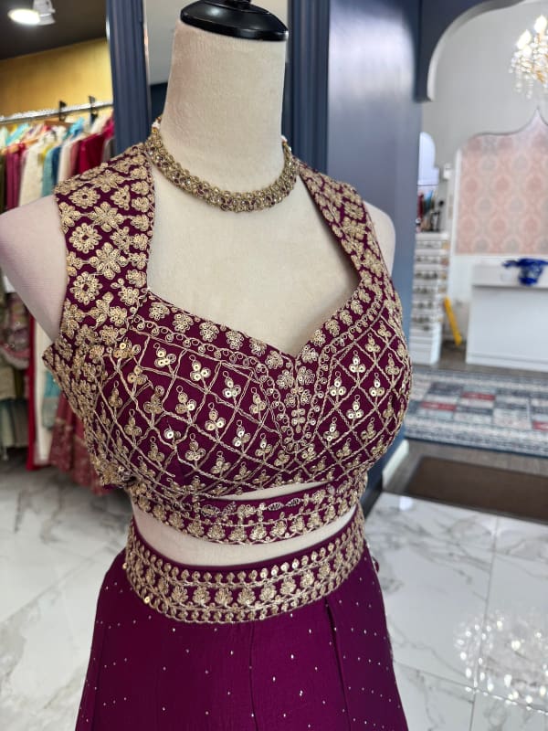 Vishwa Lehenga