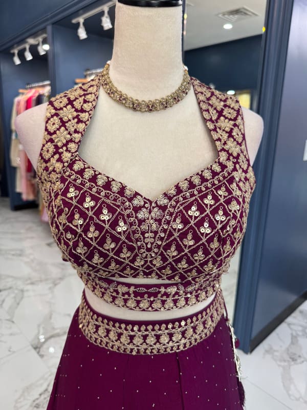 Vishwa Lehenga